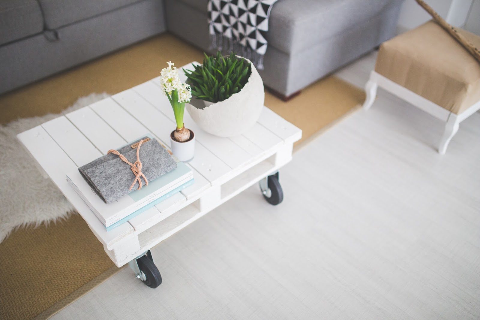 How to Make a Small Room Look Bigger
