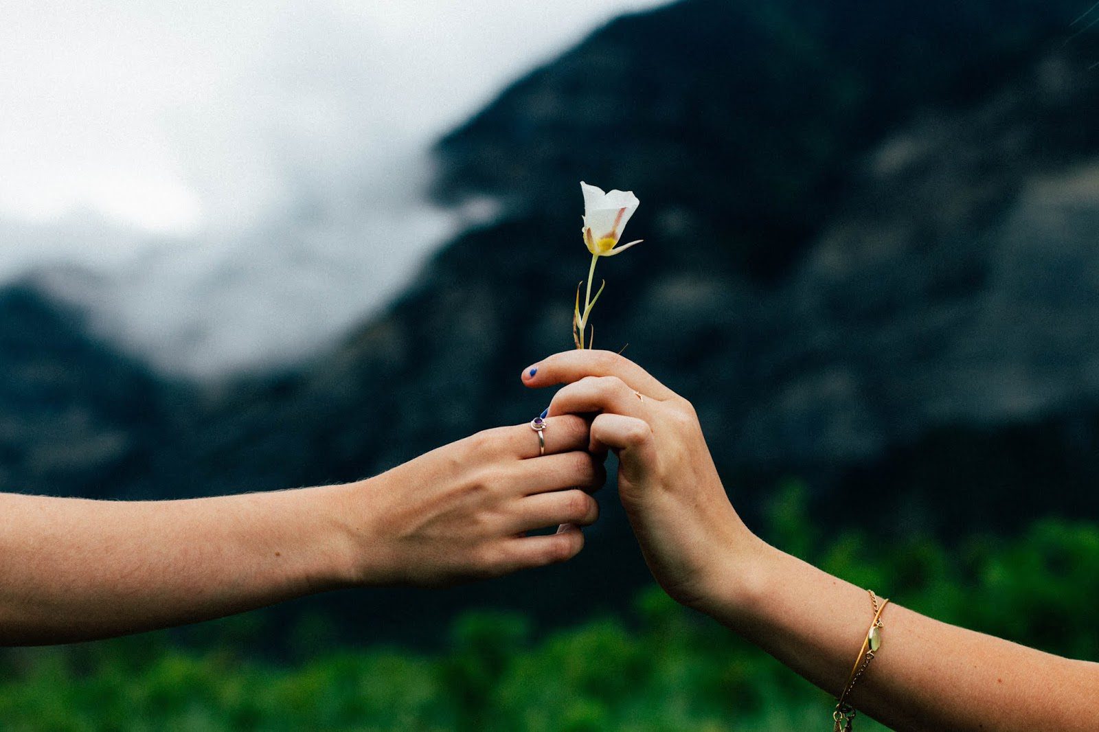 5 Things You Can Do To Help A Friend Stop Drinking