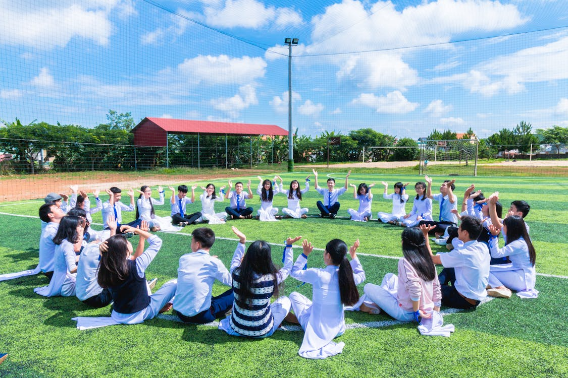 How to Help Your Kids Succeed in International School
